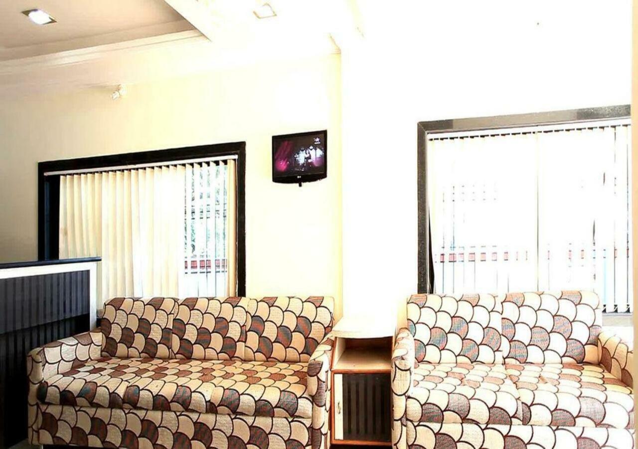 Hotel Sai Ganesh Sirdi Kültér fotó